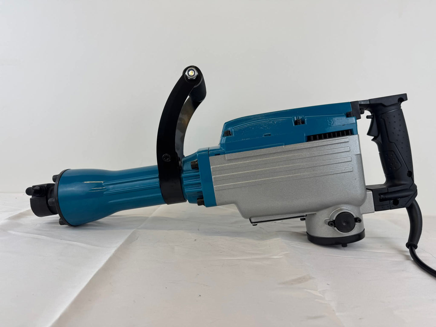 BULLTEK PRO SERIES – Κατεδαφιστικό Σκαπτικό Ρεύματος 1700W